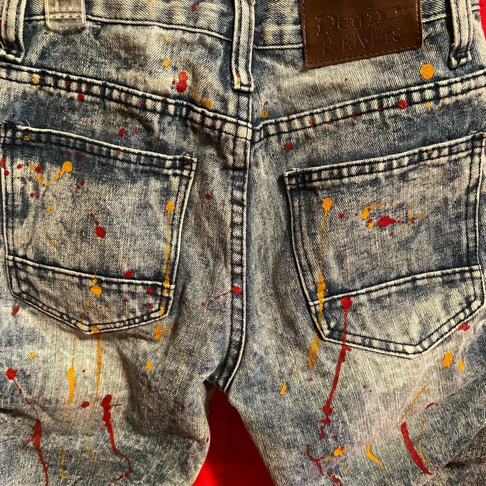 Denim & Rivets - Picture 9 of 10